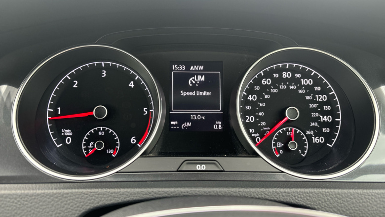 Volkswagen Golf 1.6 TDI SE [Nav] 5dr Diesel Hatchback